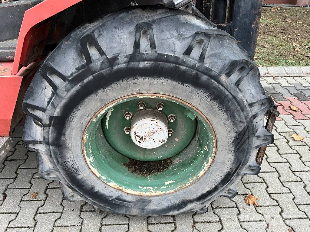 Manitou M26,2 2WD V-4264 IO Diesel forklifts
