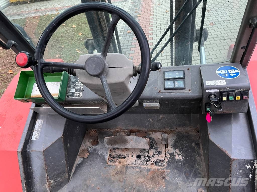 Manitou M26,2 2WD V-4264 IO Diesel forklifts