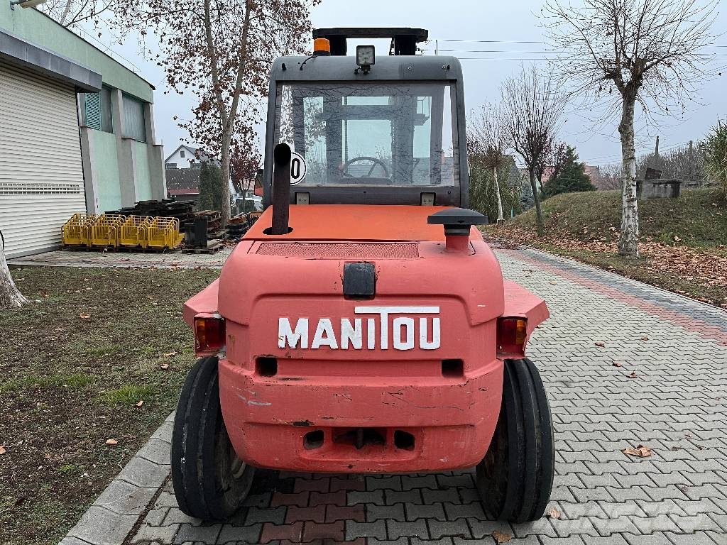 Manitou M26,2 2WD V-4264 IO Diesel forklifts