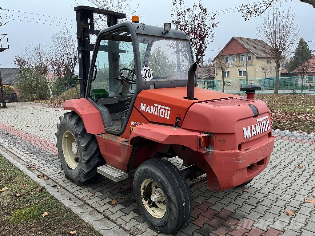 Manitou M26,2 2WD V-4264 IO Diesel forklifts