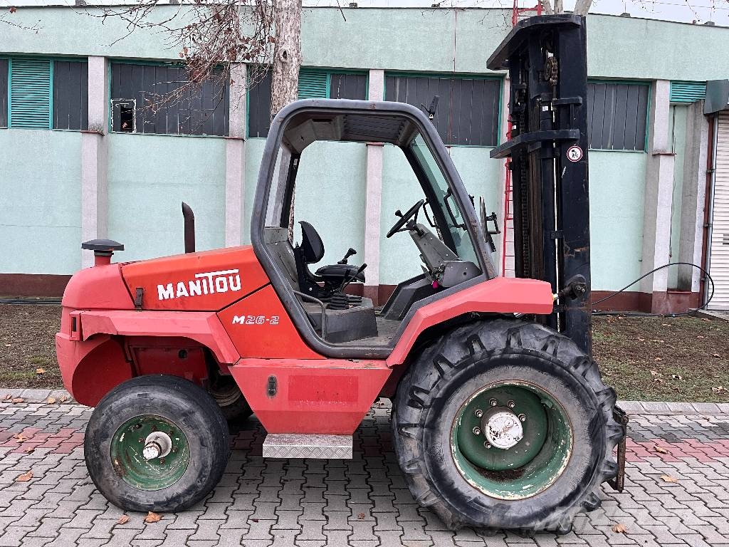 Manitou M26,2 2WD V-4264 IO Diesel forklifts