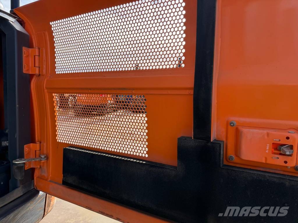 Doosan DX 140 LC-7 Crawler excavators