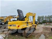 Komatsu 240 Bageri gusjeničari