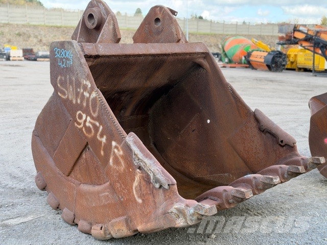Liebherr USED BUCKET 4.2M3 Траншейні екскаватори