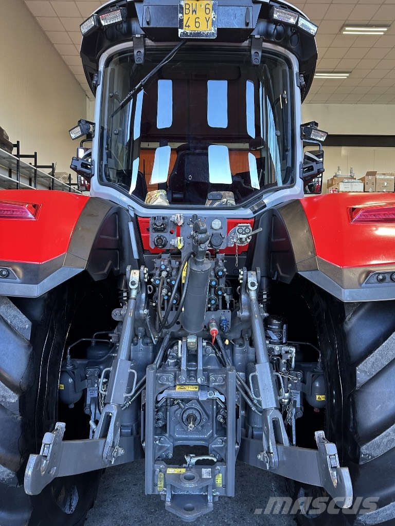 Massey Ferguson 8S.245 Traktörler
