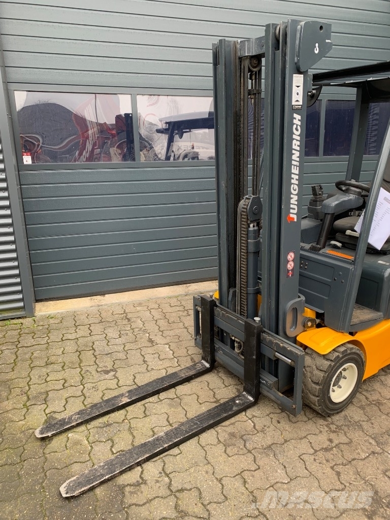 Jungheinrich EFG 218 Sähkötrukit