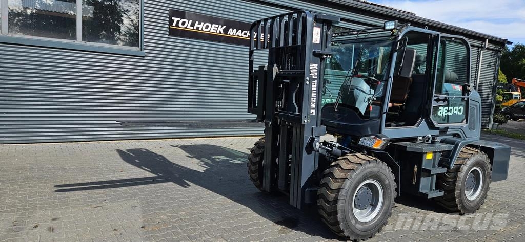 Wolf CPC 35 ruwterrein heftruck Rough terrain trucks