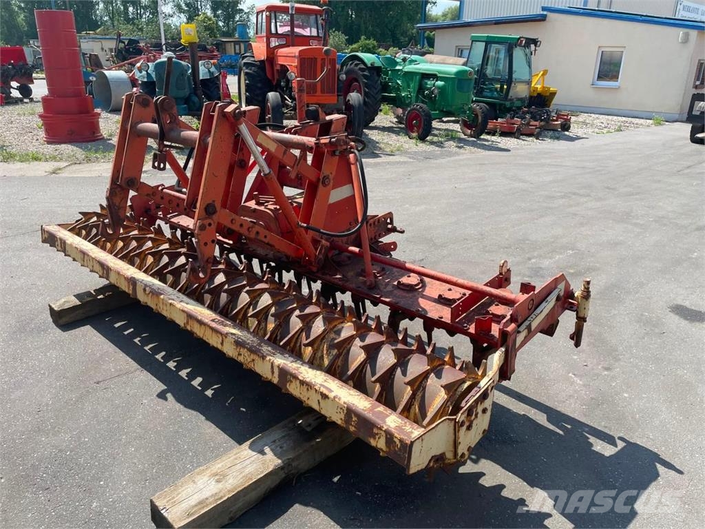Krone KES100/3000 Rotorkopeggen / rototillers