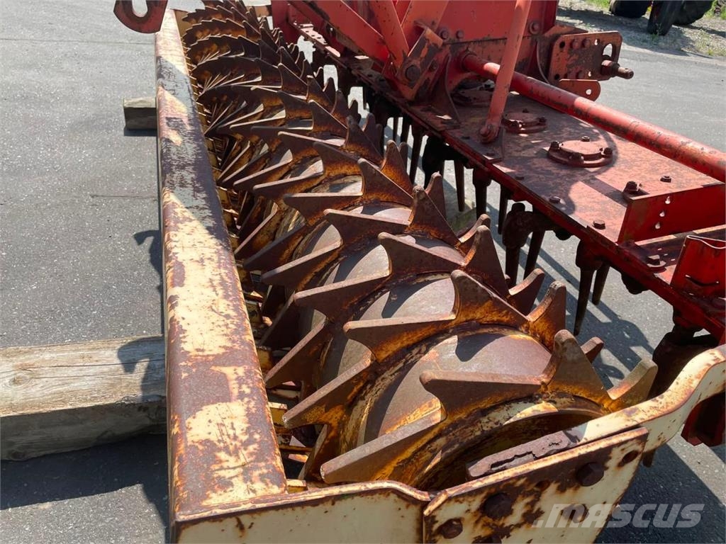 Krone KES100/3000 Rotorkopeggen / rototillers