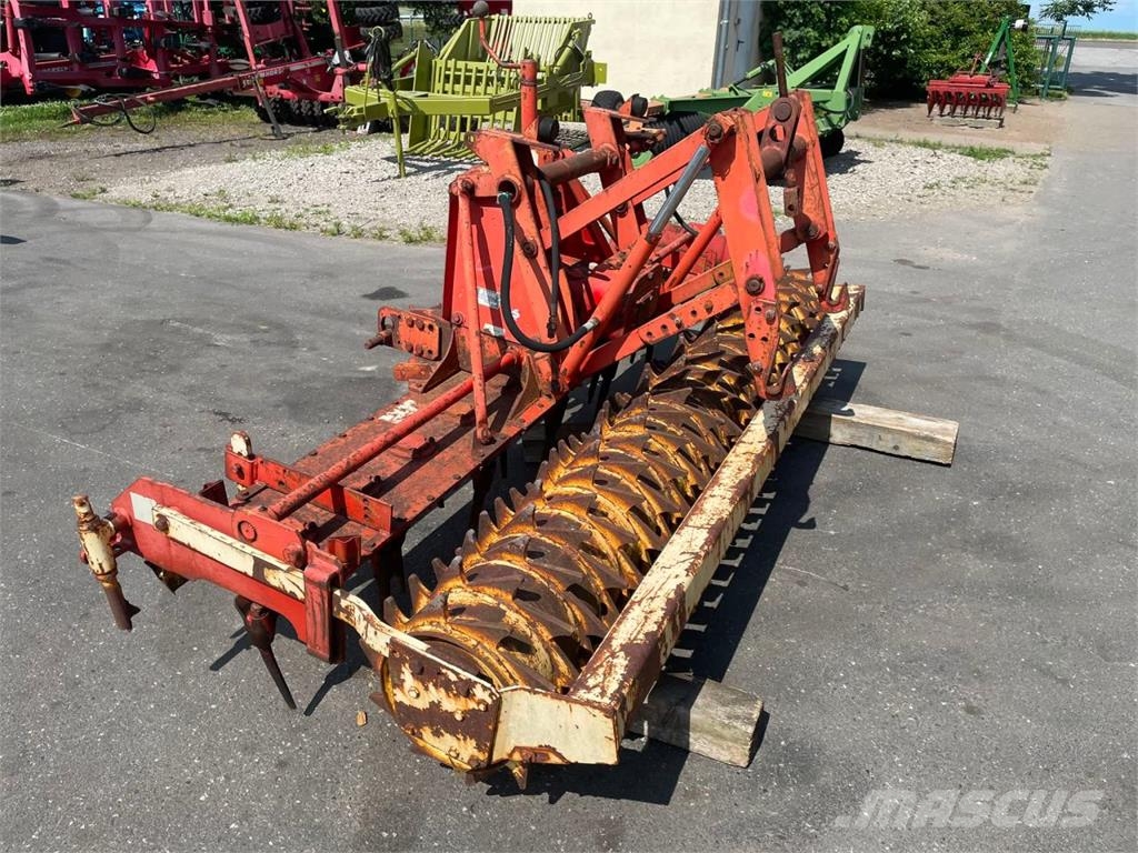 Krone KES100/3000 Rotorkopeggen / rototillers