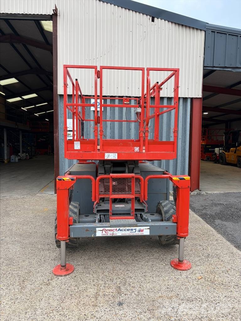 SkyJack 6832RT Käärtõstukid
