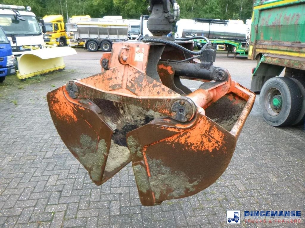 MAN TGS 35.400 8X4 RHD tipper + Palfinger Epsilon M125 Grues tout terrain