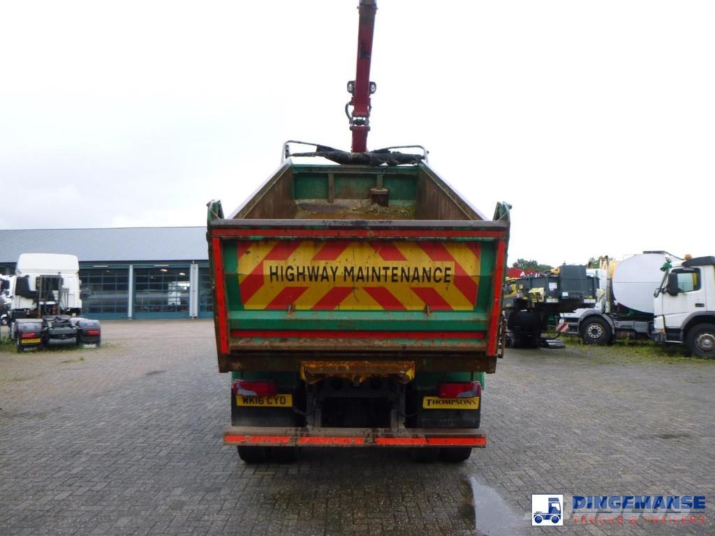 MAN TGS 35.400 8X4 RHD tipper + Palfinger Epsilon M125 Grues tout terrain