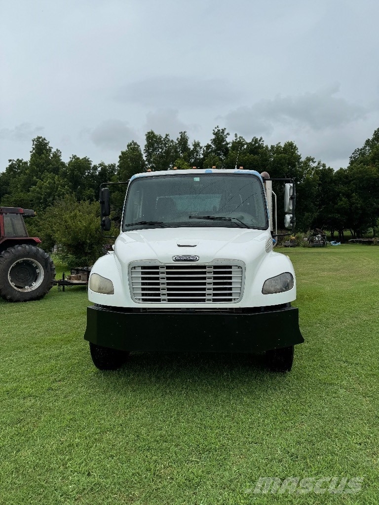 Freightliner M2 106 Forsvar/Miljø