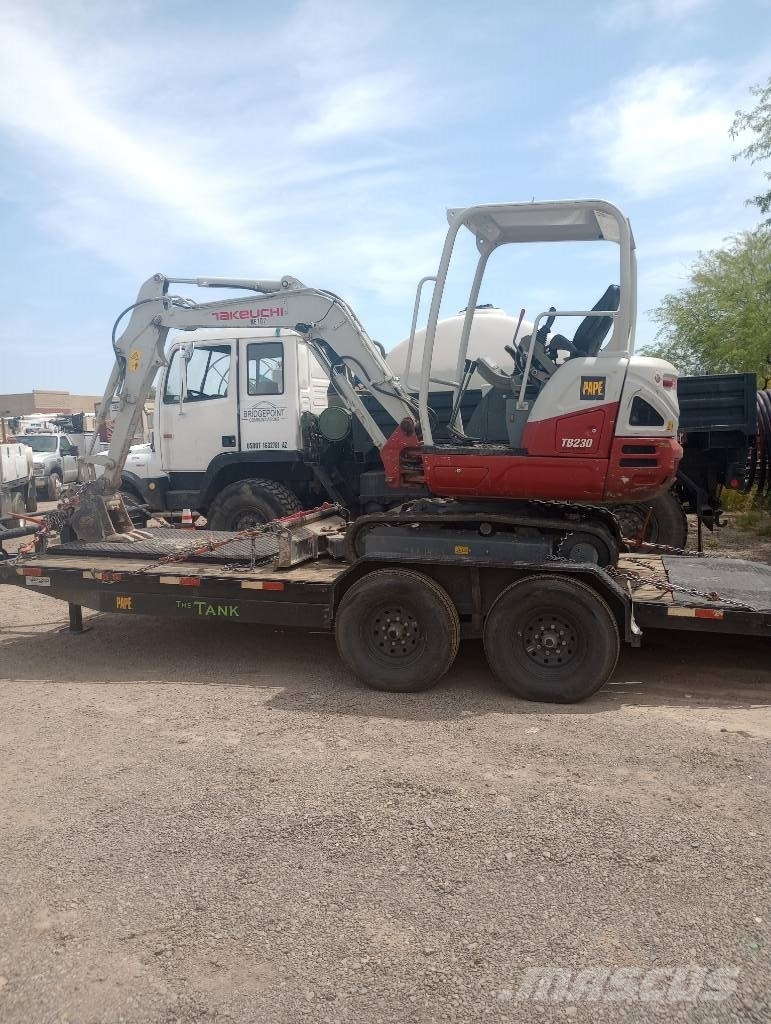 Takeuchi TB230RA 드릴링 장비 부속품 및 예비 부품