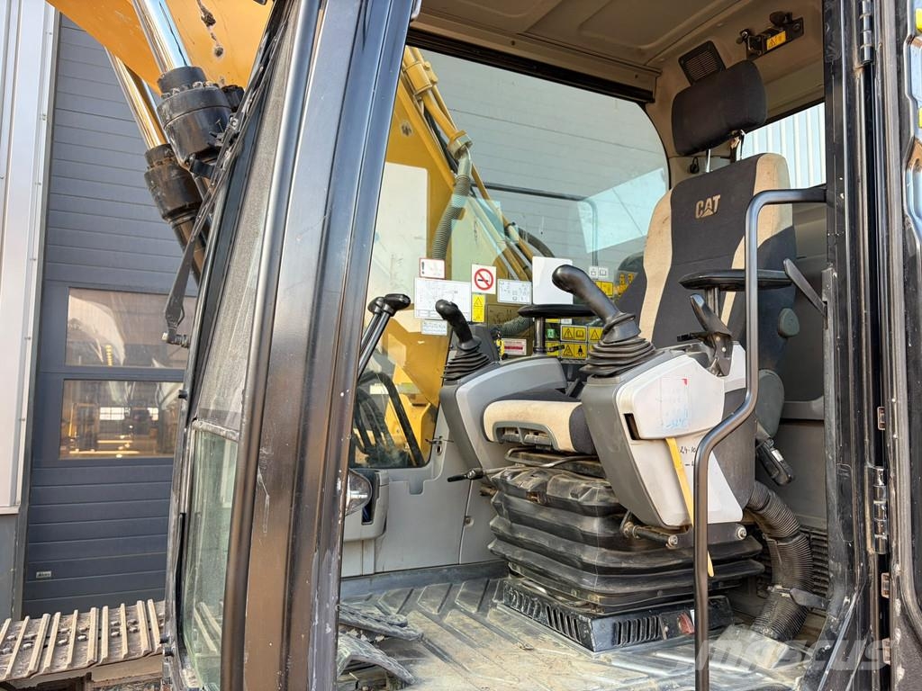 CAT 320FL Bagri goseničarji