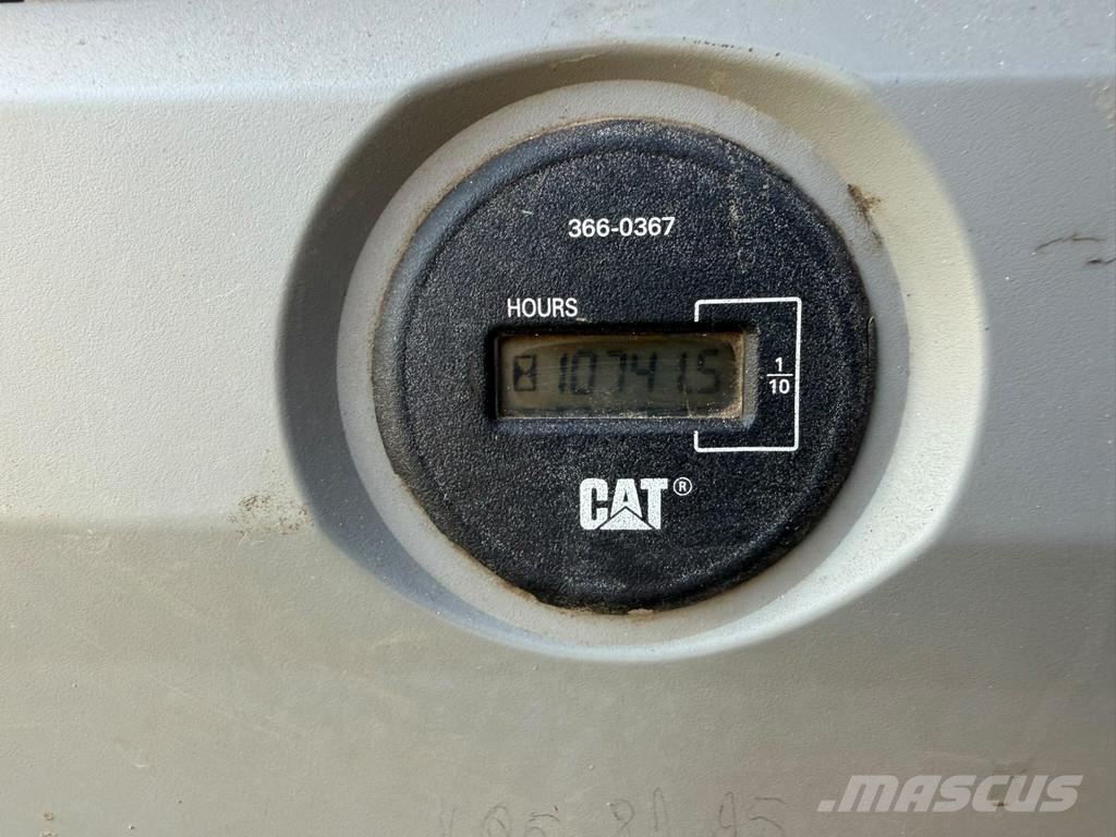 CAT 320FL Bagri goseničarji