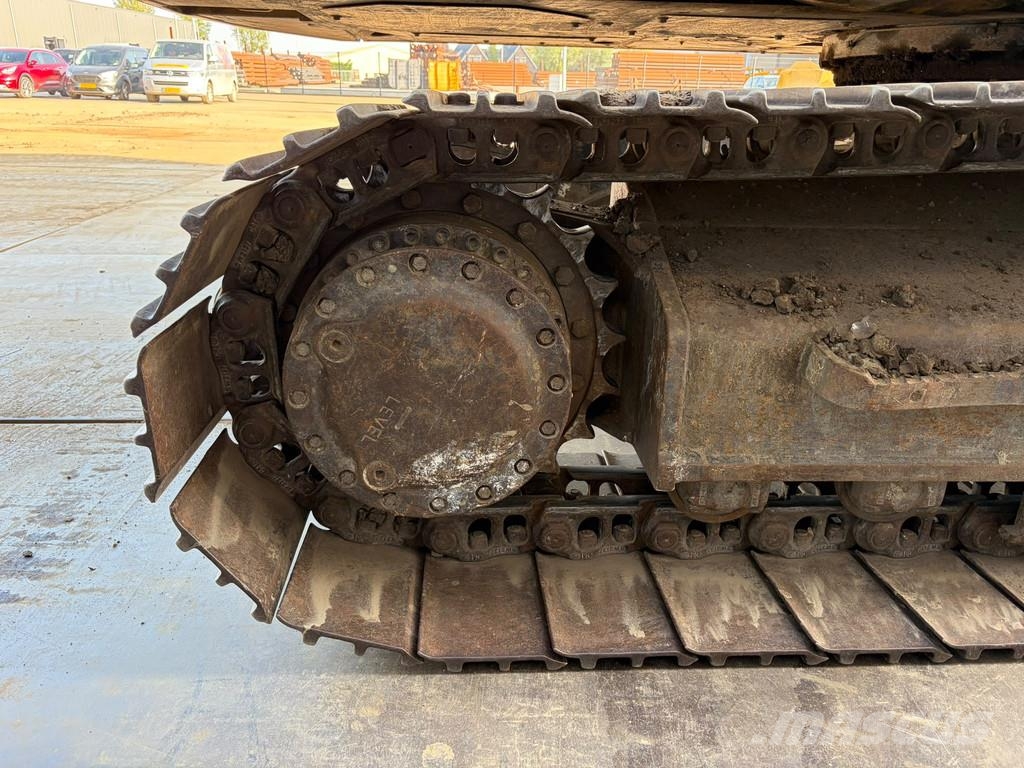 CAT 320FL Bagri goseničarji