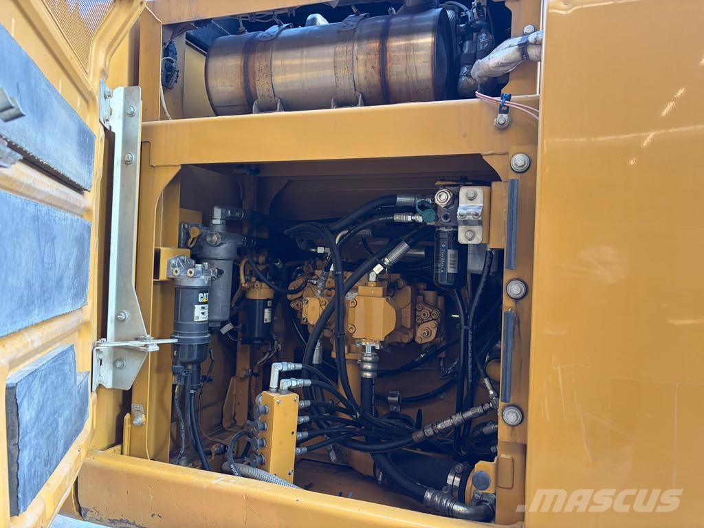 CAT 320FL Bagri goseničarji
