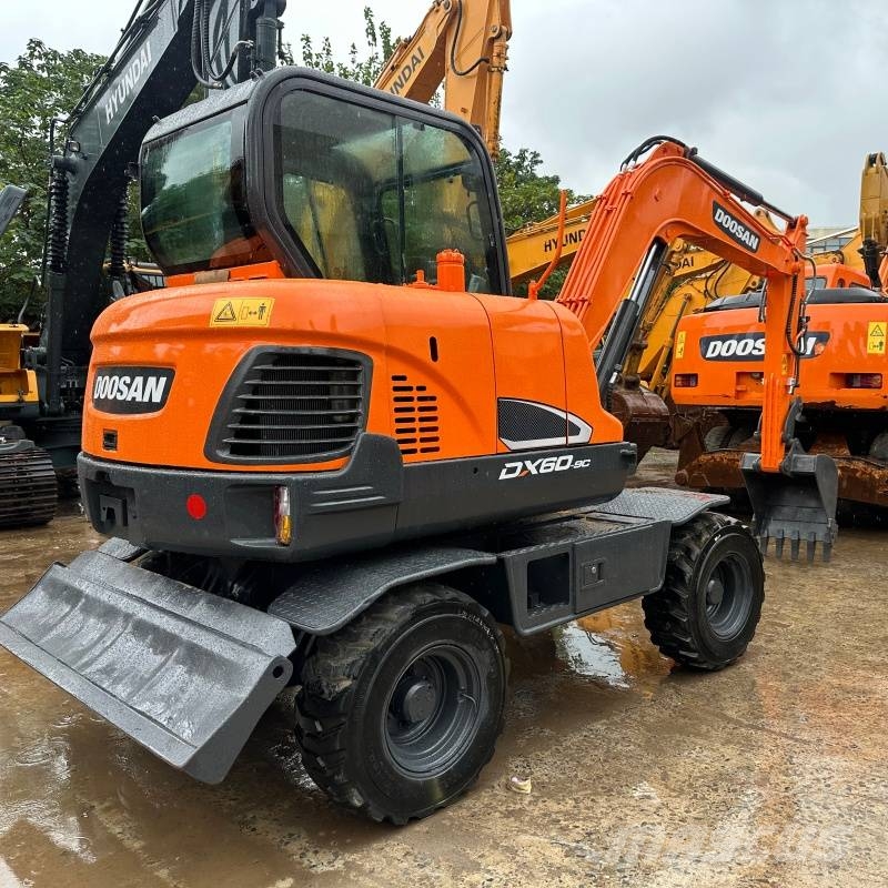Doosan DX60W-9C Mobilbagger