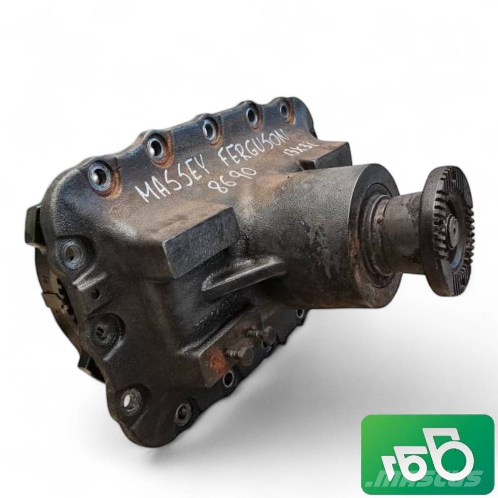 Massey Ferguson 8690 2012r parts Traktori
