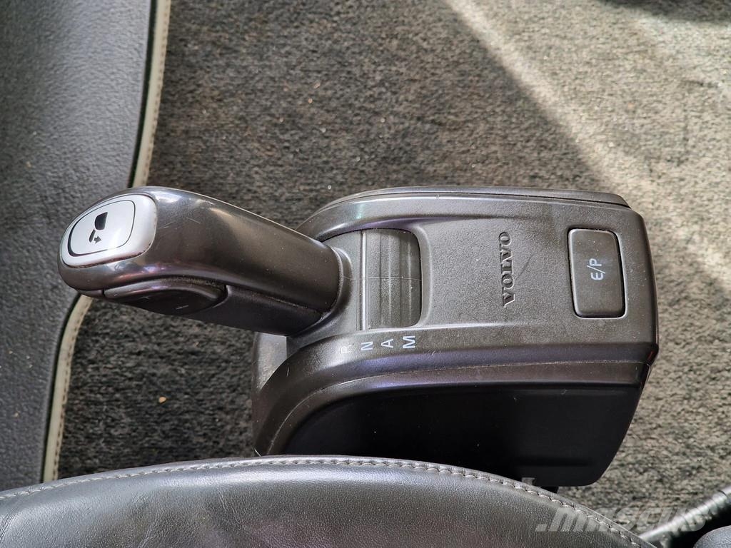 Volvo FH 13.500 Globetrotter XL 6x2 - Full air - Leather Седельные тягачи