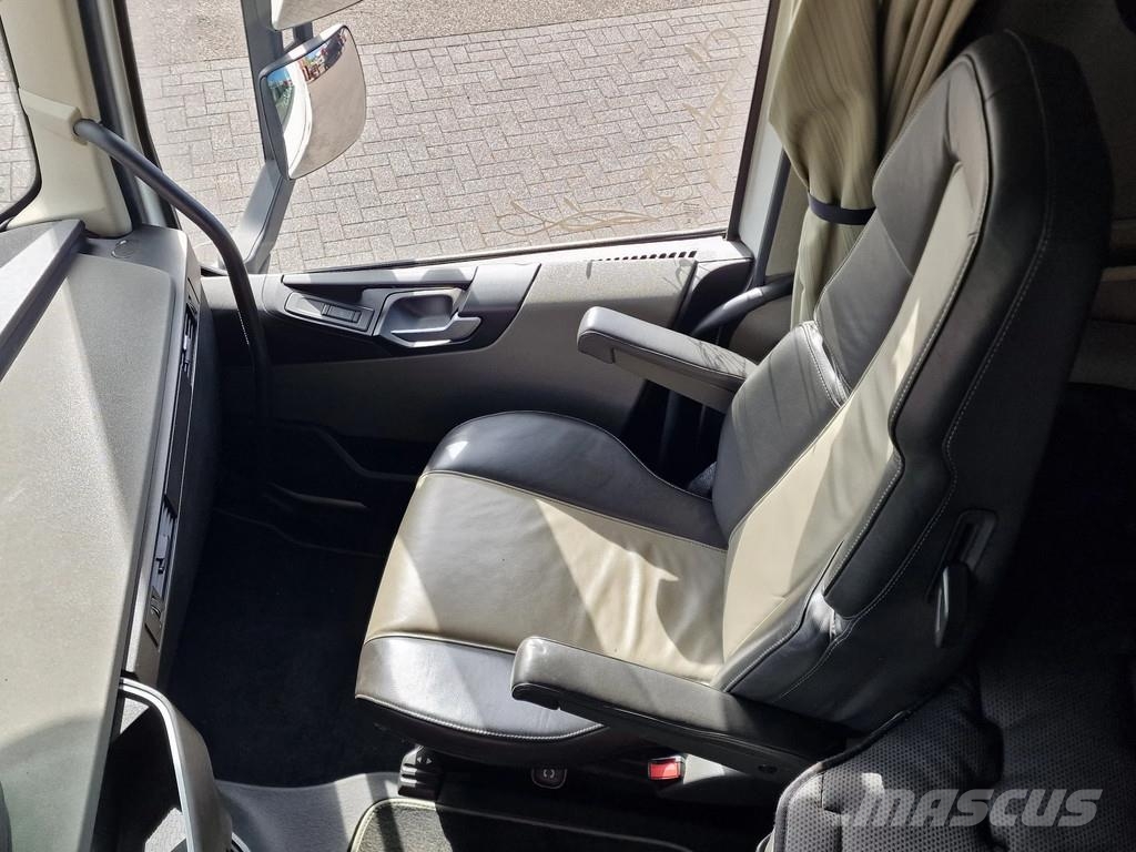 Volvo FH 13.500 Globetrotter XL 6x2 - Full air - Leather Седельные тягачи