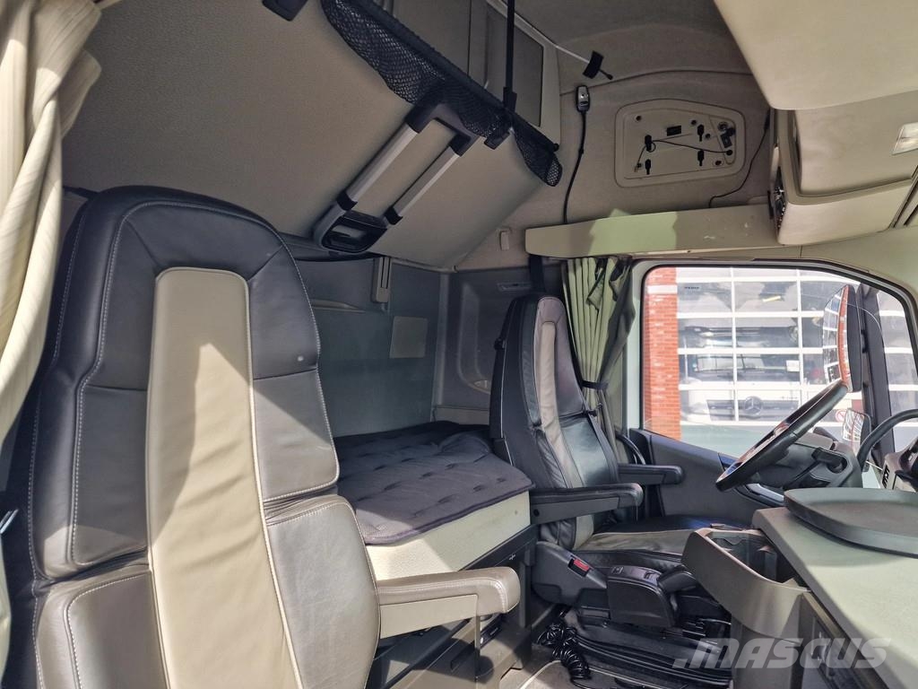 Volvo FH 13.500 Globetrotter XL 6x2 - Full air - Leather Седельные тягачи