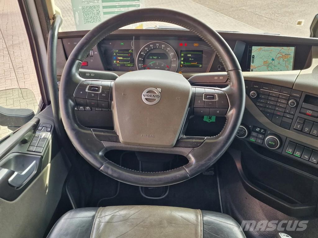 Volvo FH 13.500 Globetrotter XL 6x2 - Full air - Leather Седельные тягачи