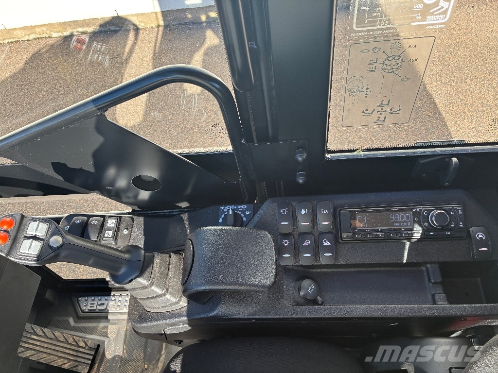 JCB TM 110 Chargeuse multifonction
