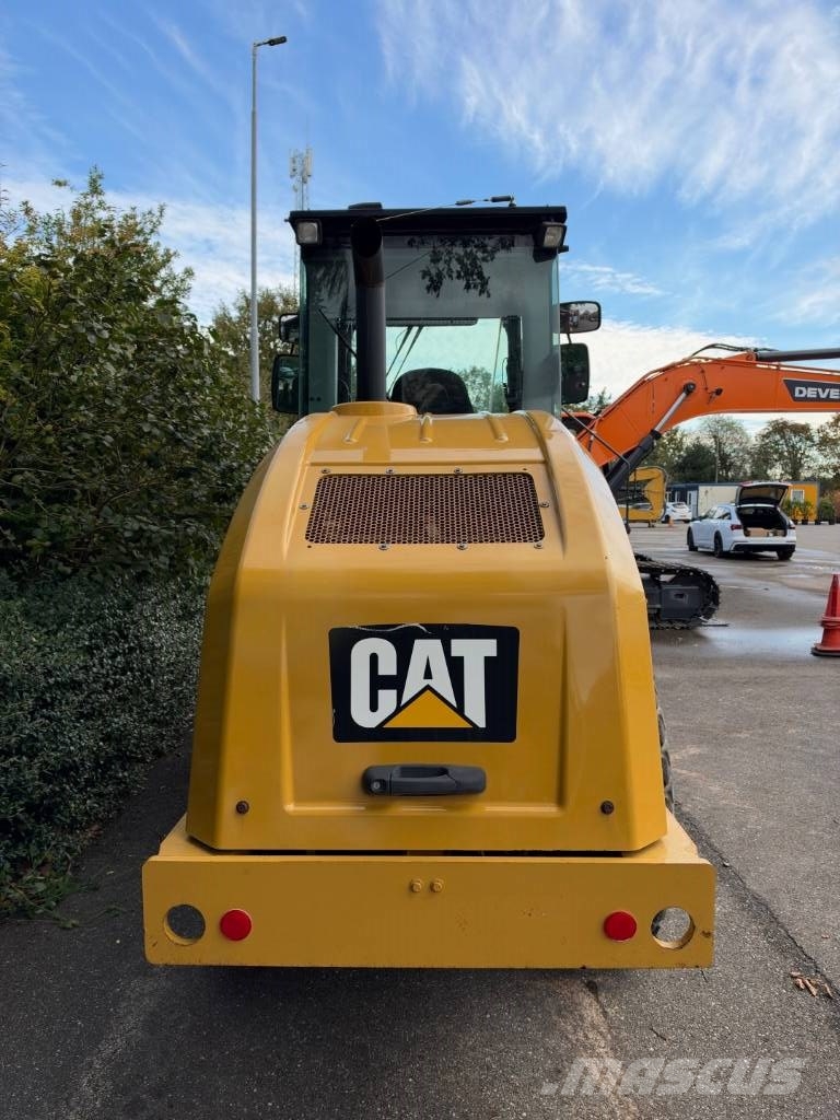 CAT CS 44 B Κύλινδροι με επίσωτρα με αέρα