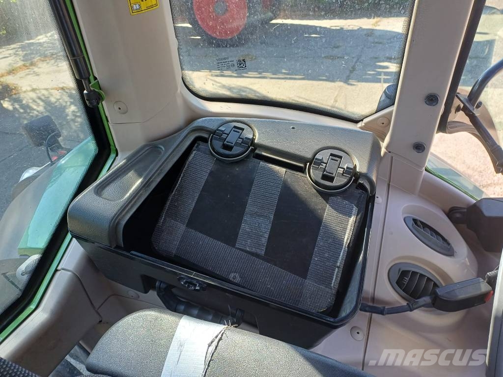 Fendt 828 Profi Plus Tractoren