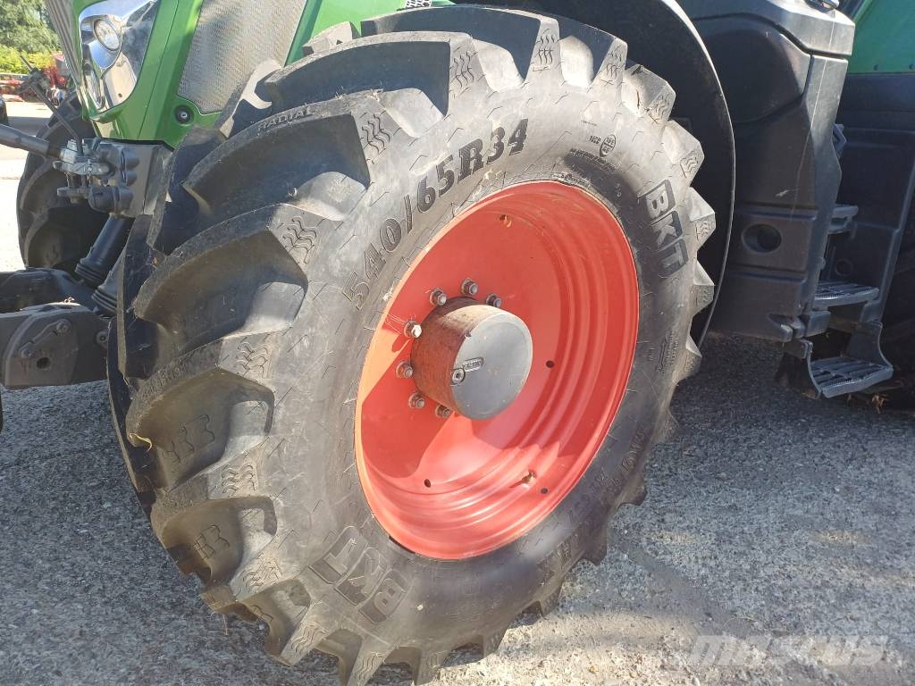 Fendt 828 Profi Plus Tractoren