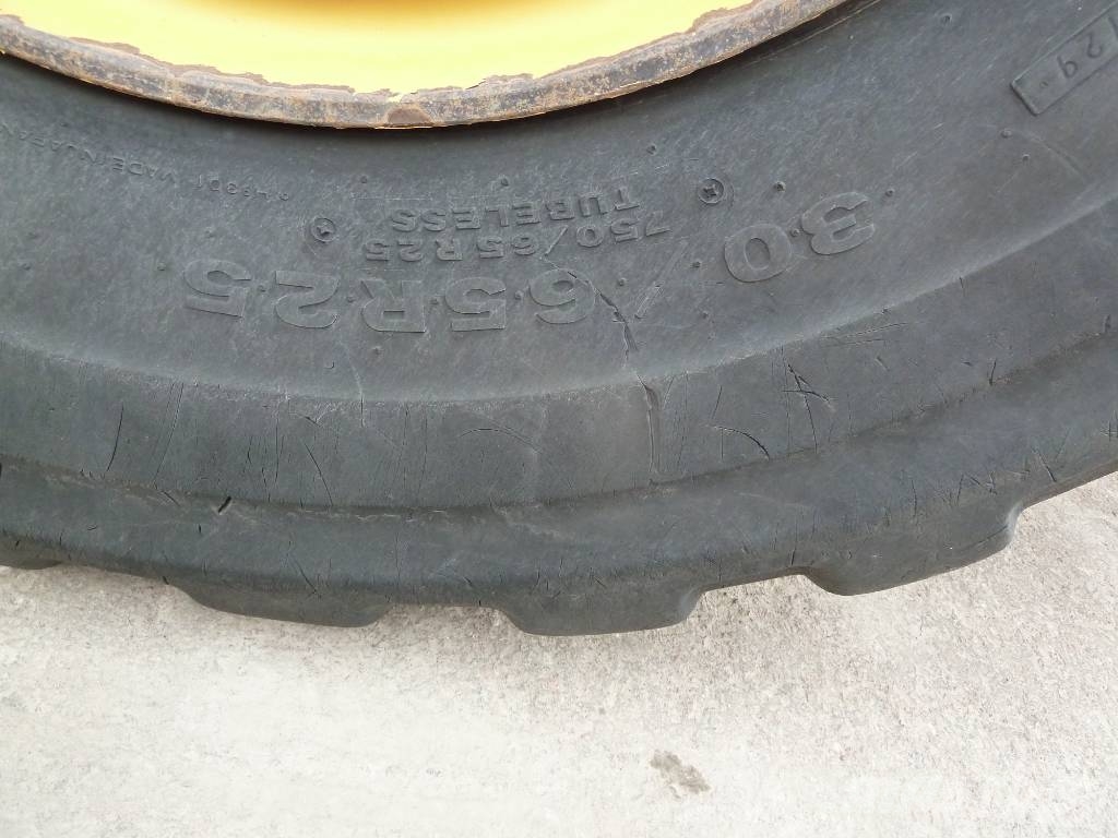 Volvo A30G Artikulētie pašizgāzēji