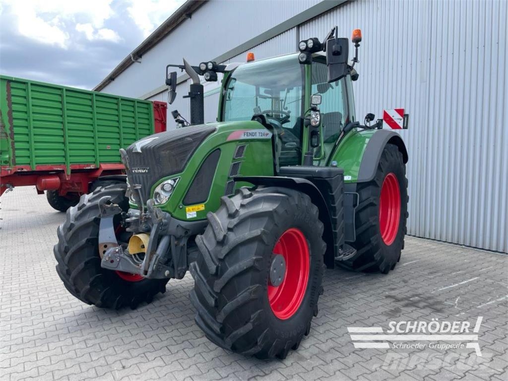 Fendt 724 VARIO S4 PROFI PLUS Tractors