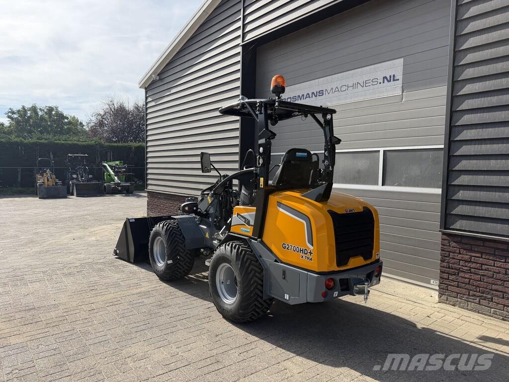 GiANT G2700 X-TRA HD + minishovel prijs vriendelijk €725 Wheel loaders
