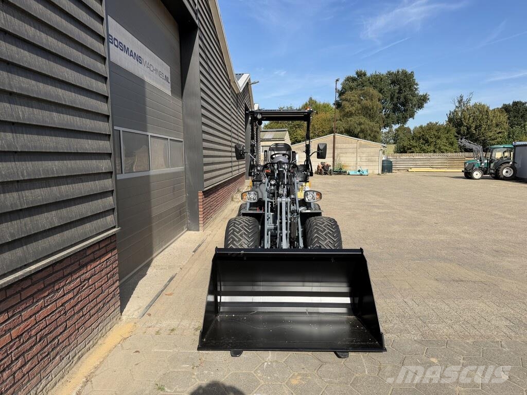 GiANT G2700 X-TRA HD + minishovel prijs vriendelijk €725 Wheel loaders