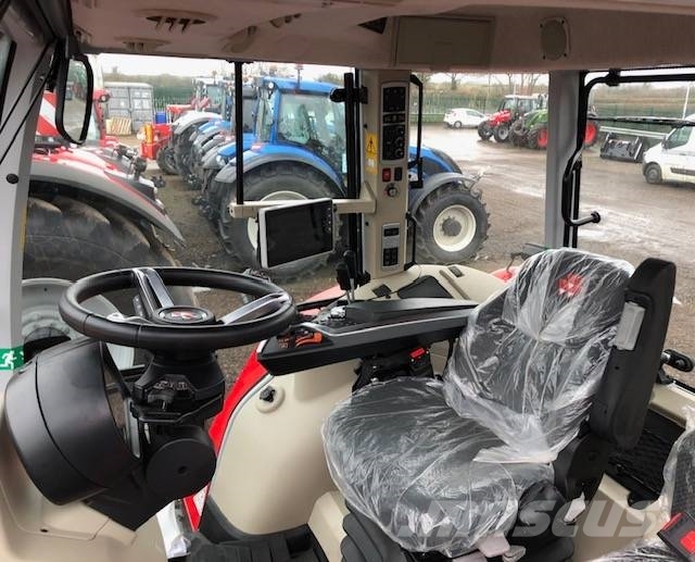 Massey Ferguson 7S.155 Traktorid