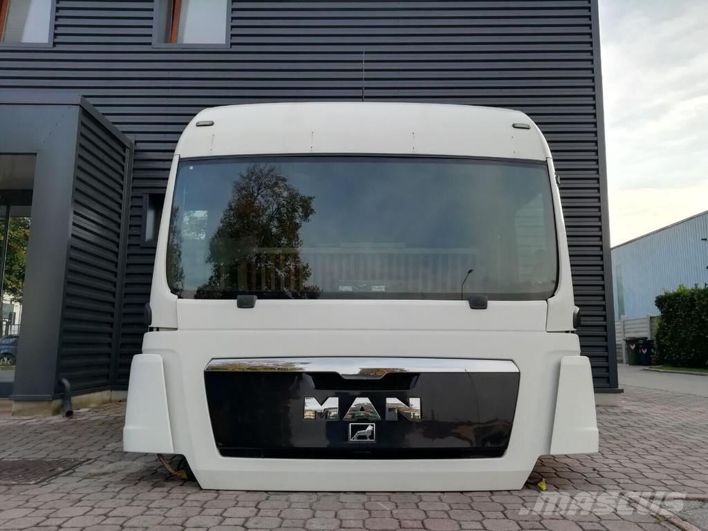 MAN TGX XLX EURO 5 Cabines e interior