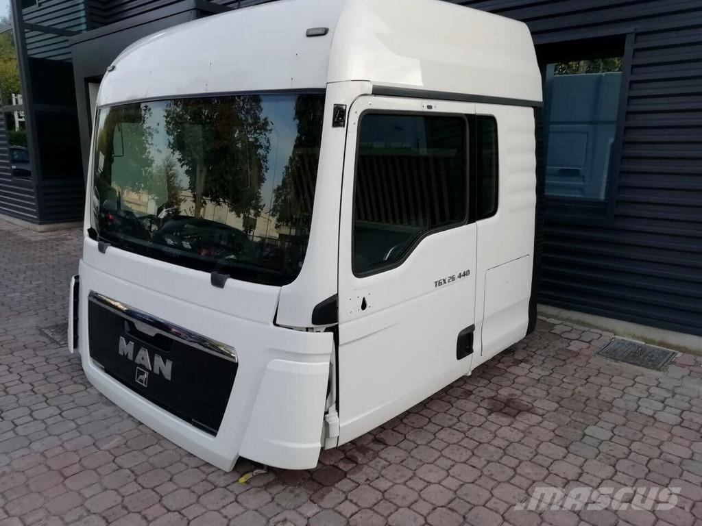 MAN TGX XLX EURO 5 Cabines e interior