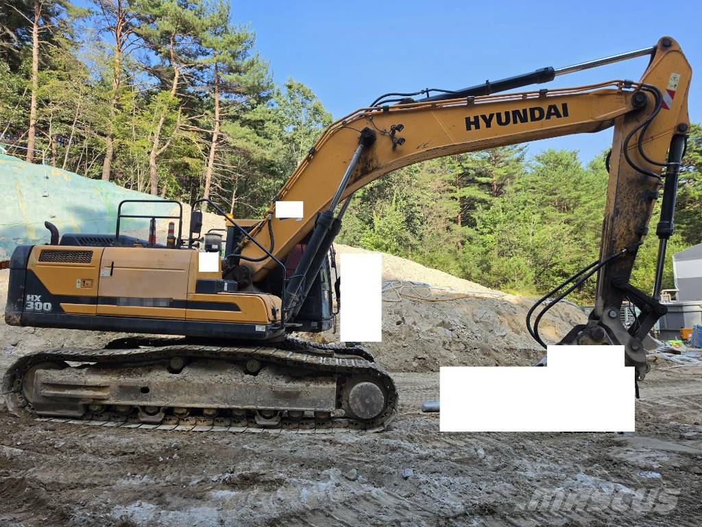Hyundai HX 300 Beltegraver