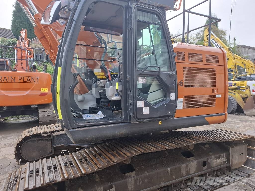 Hitachi ZX 225 US R LC-6 Telakaivukoneet