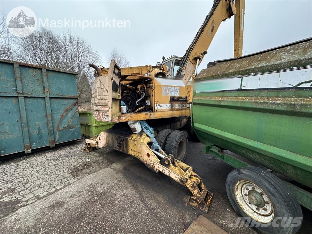 Liebherr A 922 Havenmachines