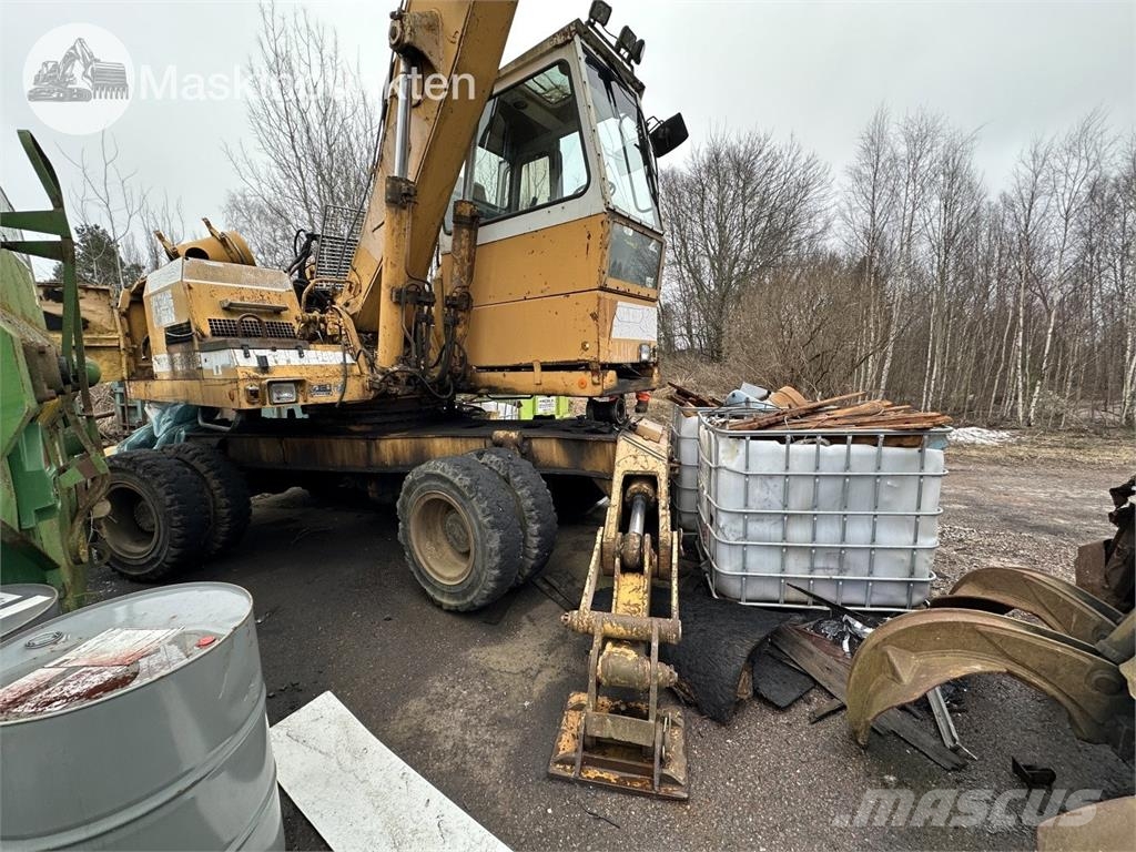 Liebherr A 922 Havenmachines