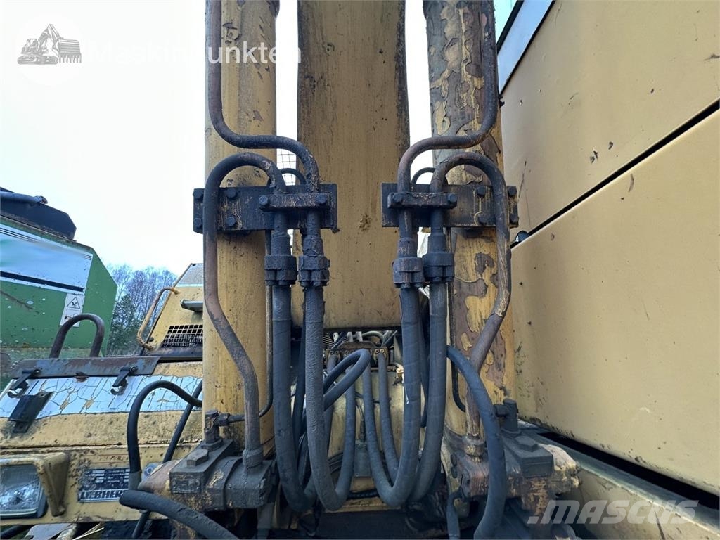 Liebherr A 922 Havenmachines