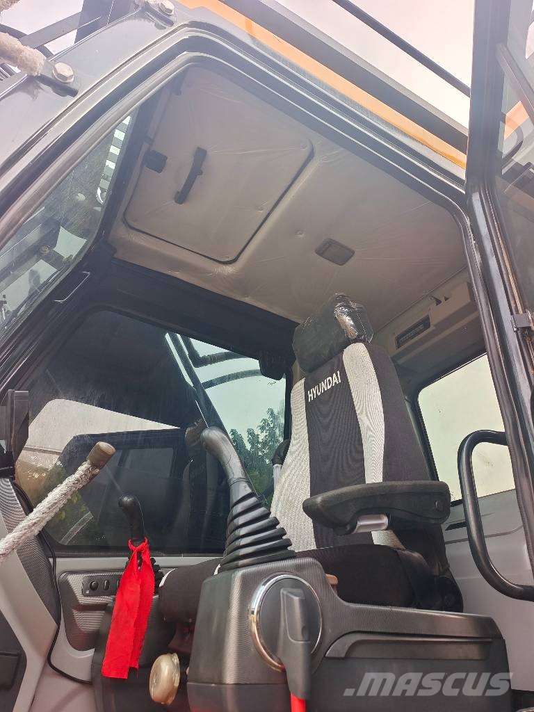 Hyundai HX 225 HD made in Korea Telakaivukoneet