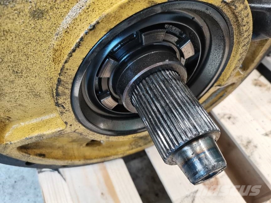 Massey Ferguson 860 rear reducer 传动装置