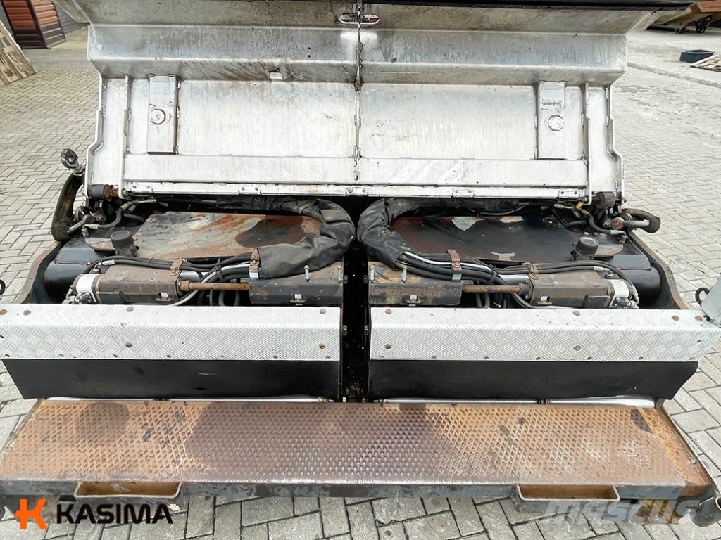 ABG Titan 325 EPM Screed VB 78 Booms and arms