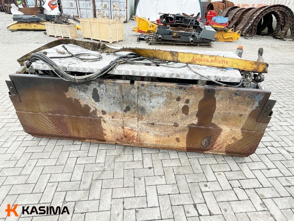 ABG Titan 325 EPM Screed VB 78 Booms and arms