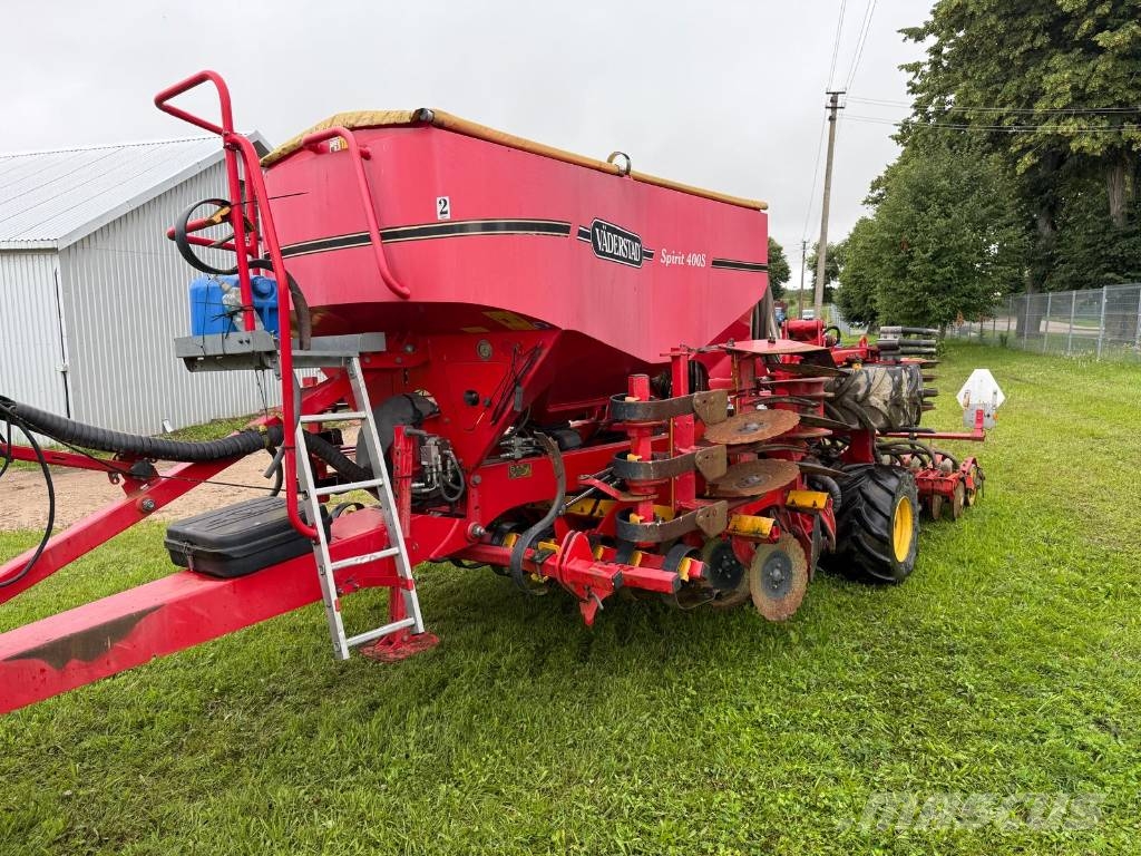 Väderstad Spirit 400S مثاقيب